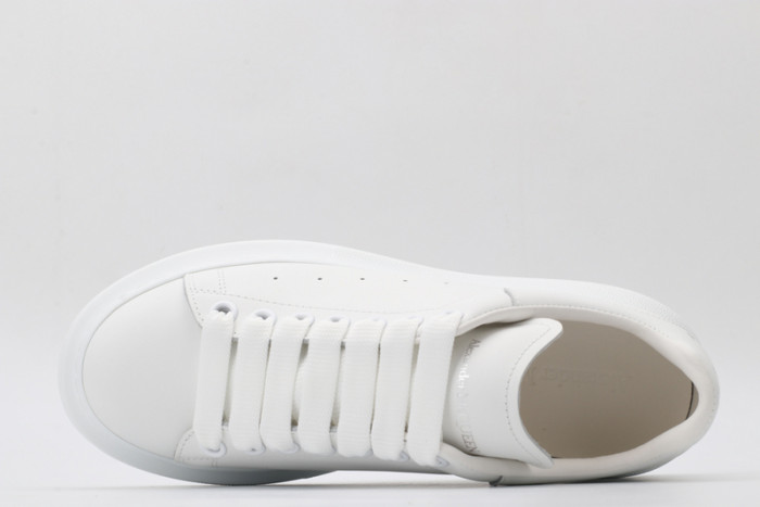 alex mcqu sneakers
