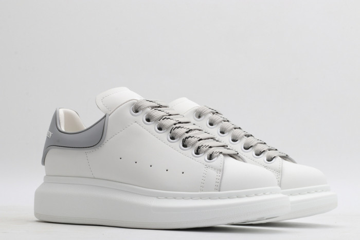 alex mcqu sneakers
