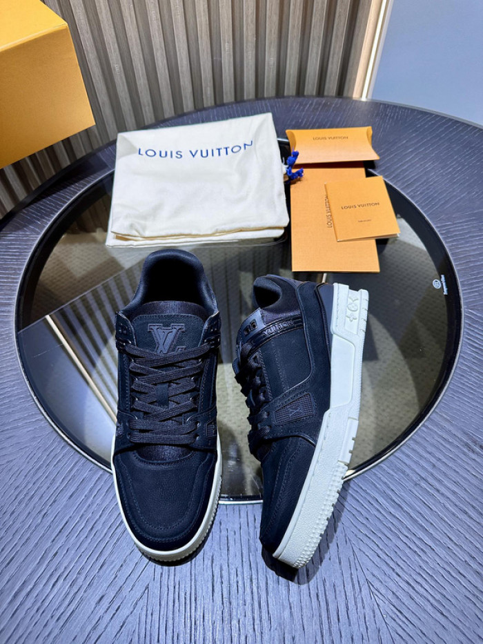 LOVT SNEAKER lv-192