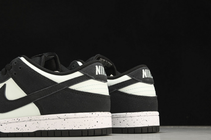 nike sb dunk low barely green 854866-003