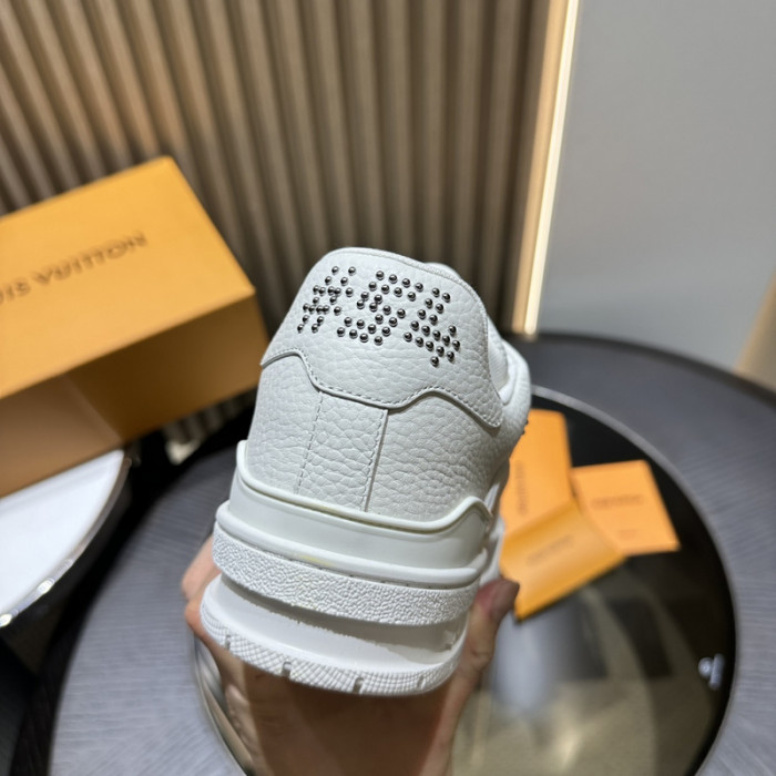 LOVT SNEAKER lv-205