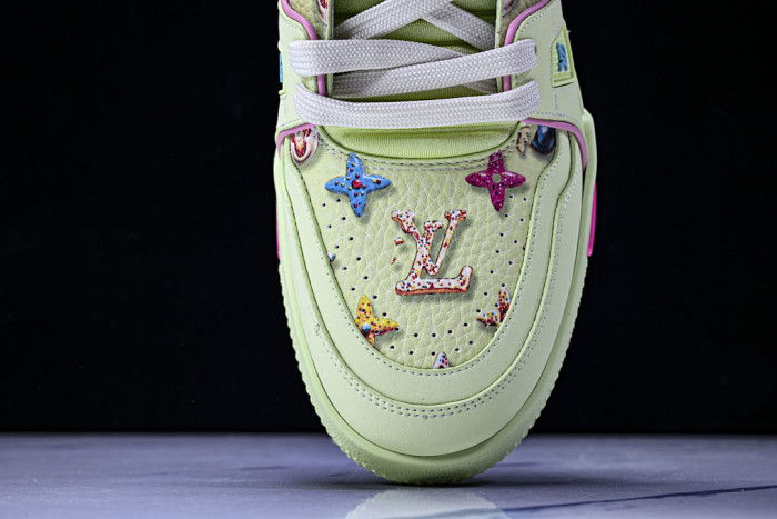 LOVT SNEAKER lv-555