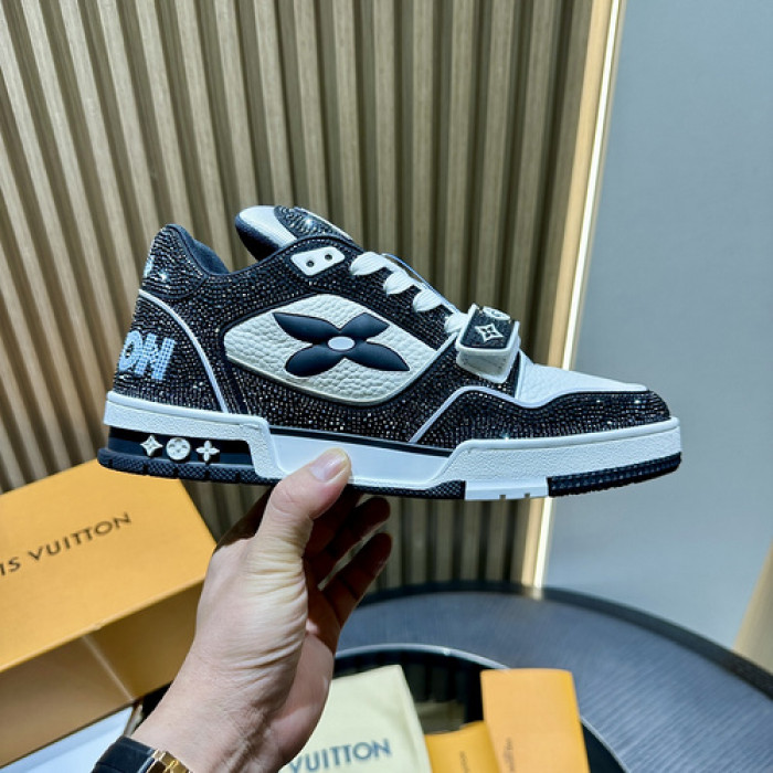LOVT SNEAKER lv-245