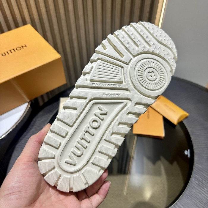 LOVT SNEAKER lv-249