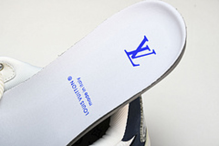 lovt sneaker