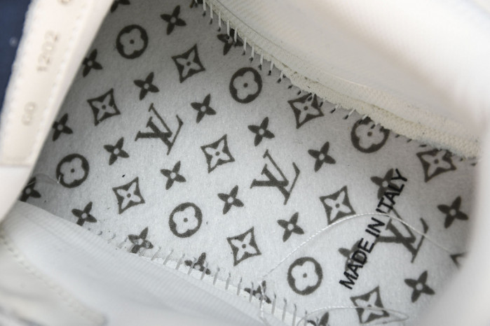 lovt sneaker