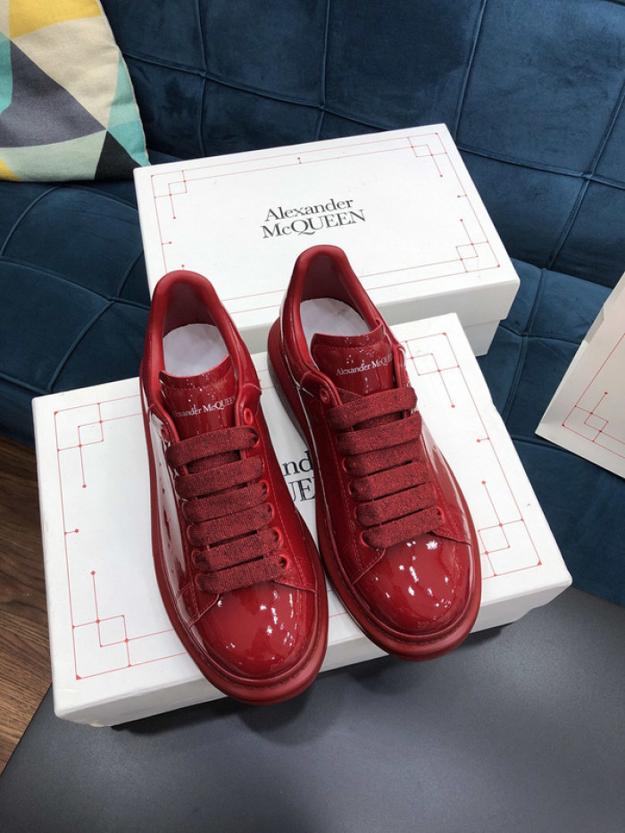 alex mcqu sneakers