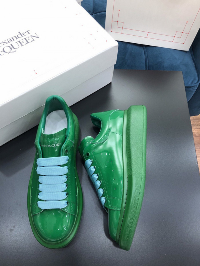alex mcqu sneakers