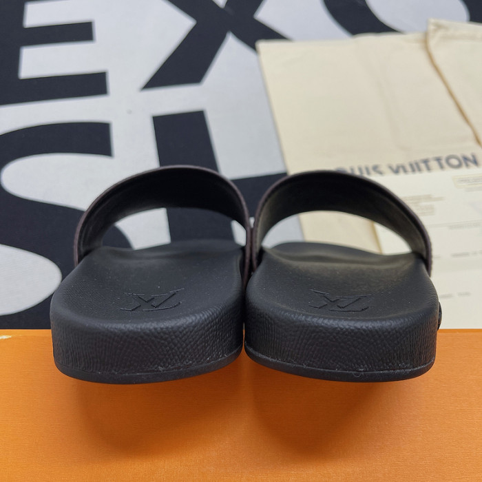 lovt sandal