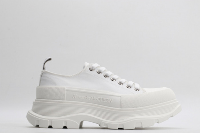 alex mcqu sneakers