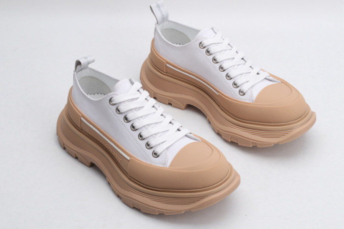 alex mcqu sneakers