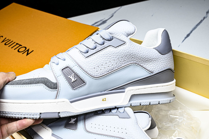 LOVT SNEAKER lv-536