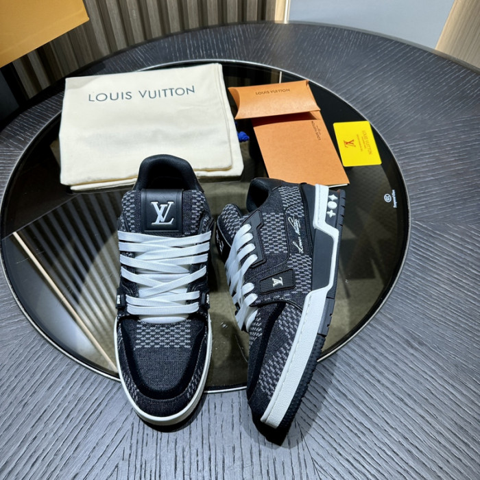LOVT SNEAKER lv-212