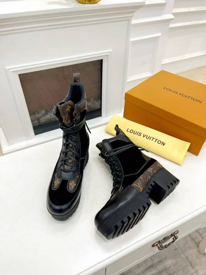 LOVT BOOTS L0-33