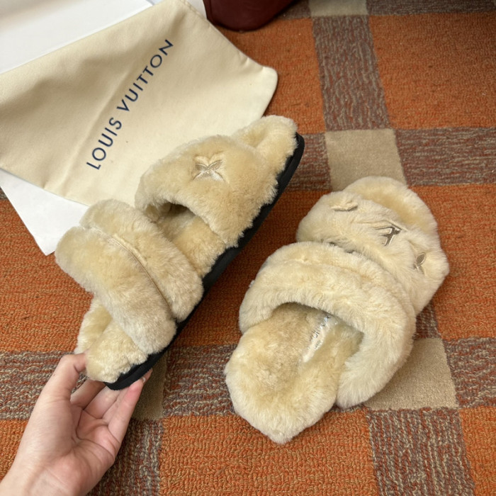 LOVT SANDAL 041565