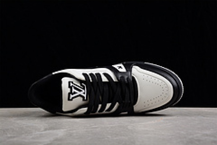 lovt sneaker