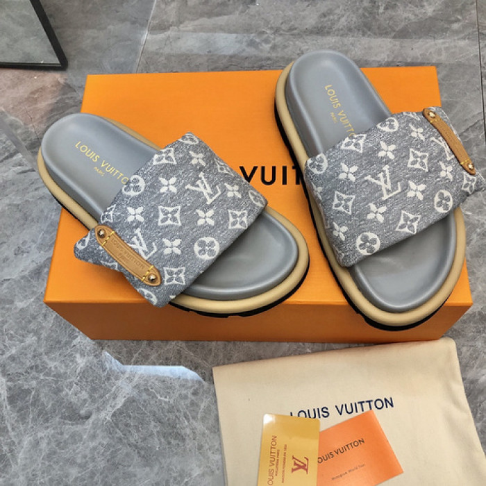 lovt sandal
