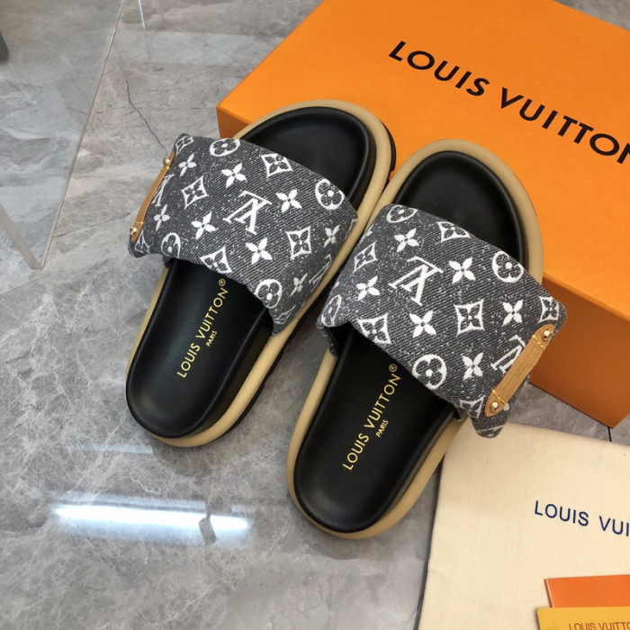 lovt sandal