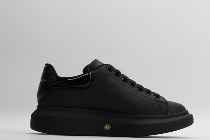 alex mcqu sneakers