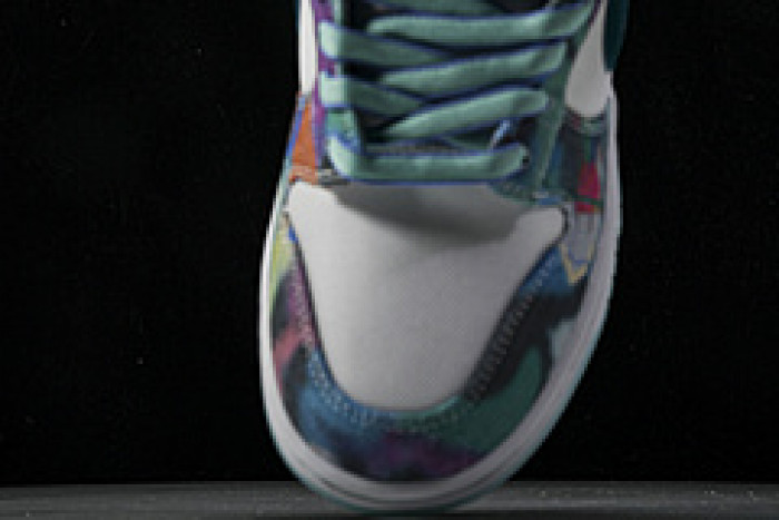 nike sb dunk low futura laboratories bleached aqua hf6061-400