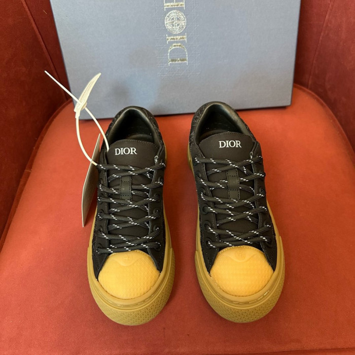 DR B33 LOW-TOP SNEAKERS DR-91