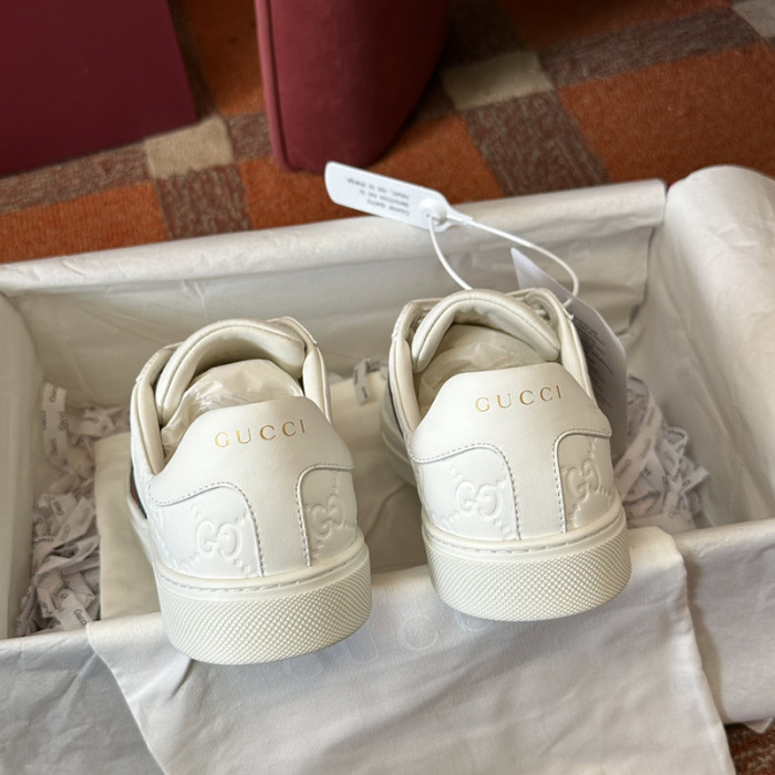 GI ACE EMBROIDERED LOW-TOP SNEAKER 90651