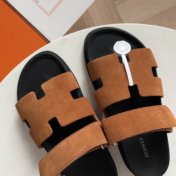 her slides 2405221