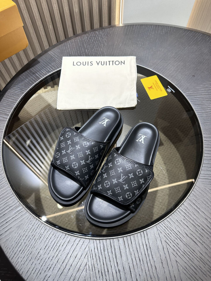 lovt sandal