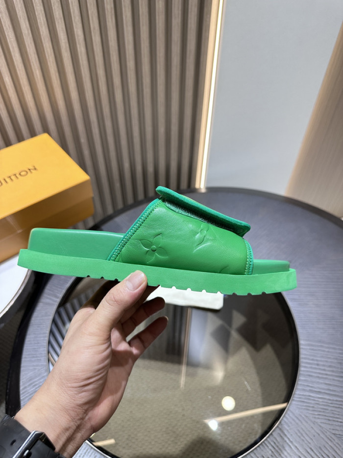 lovt sandal