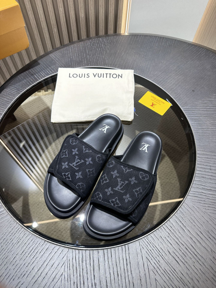 lovt sandal
