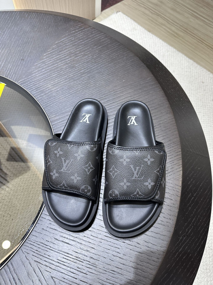 lovt sandal