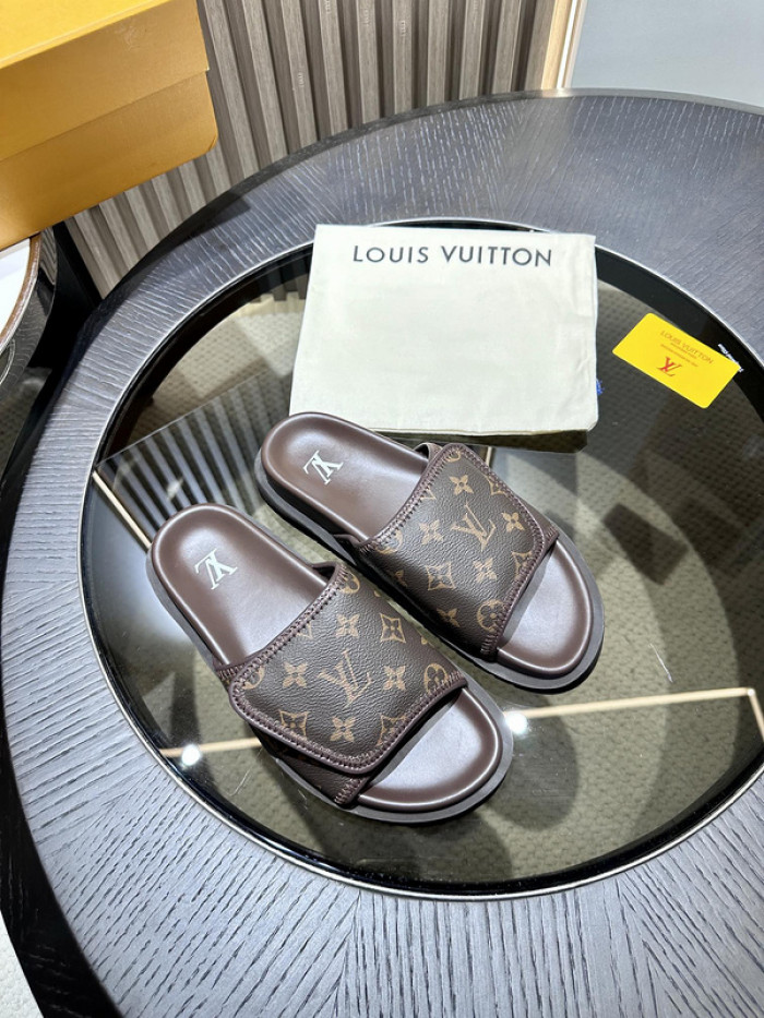 lovt sandal