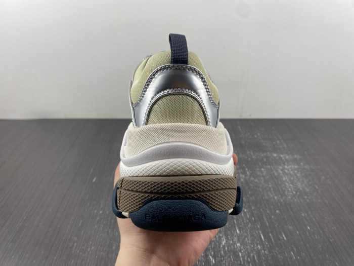 bl triple s trainers sneakers bts-16