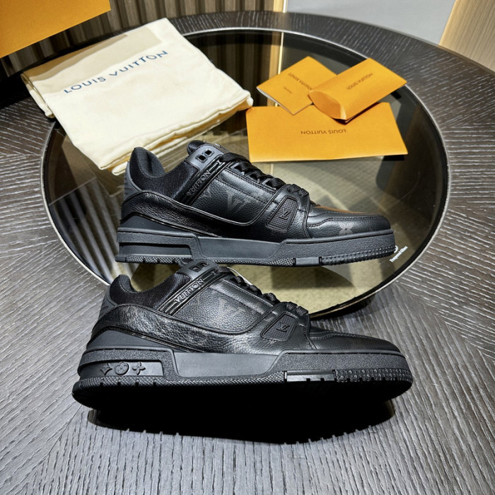 LOVT SNEAKER lv-351