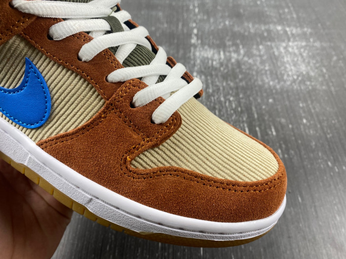 nike sb dunk low corduroy dusty peach bq6817-201