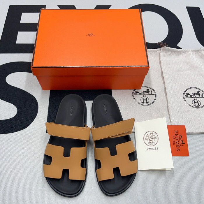 her slides 23060920