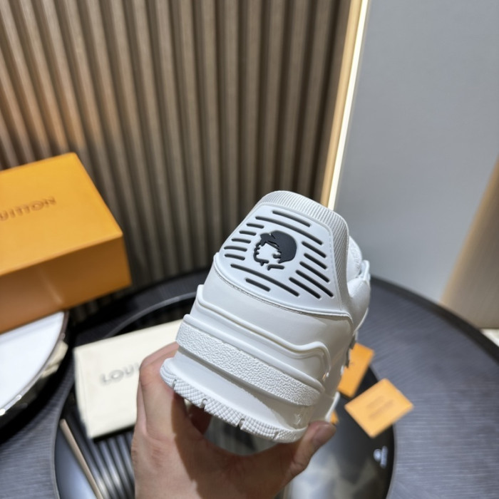 LOVT SNEAKER lv-397