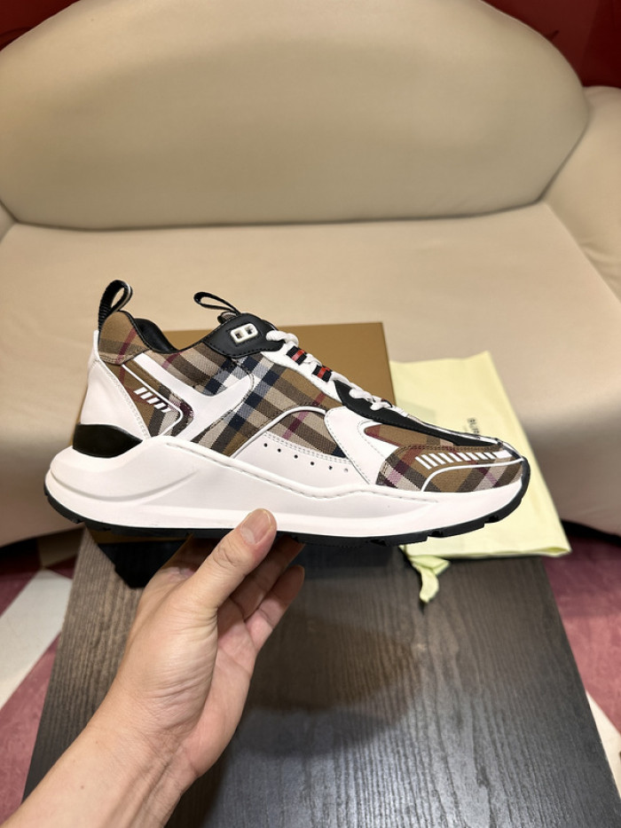 BUBERY SNEAKER 23162
