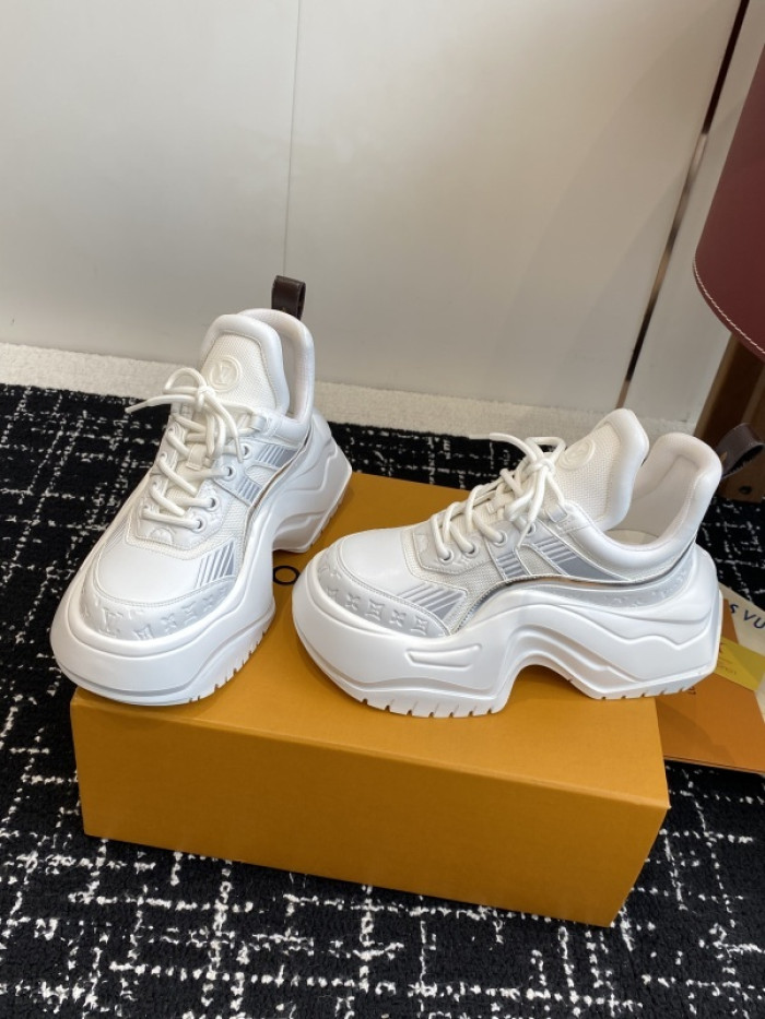 LOVT SNEAKER lv-424