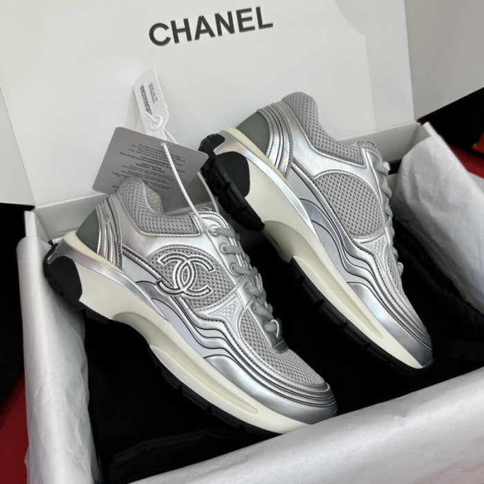 CN LOW TOP TRAINER CC SNEAKERS 21010931