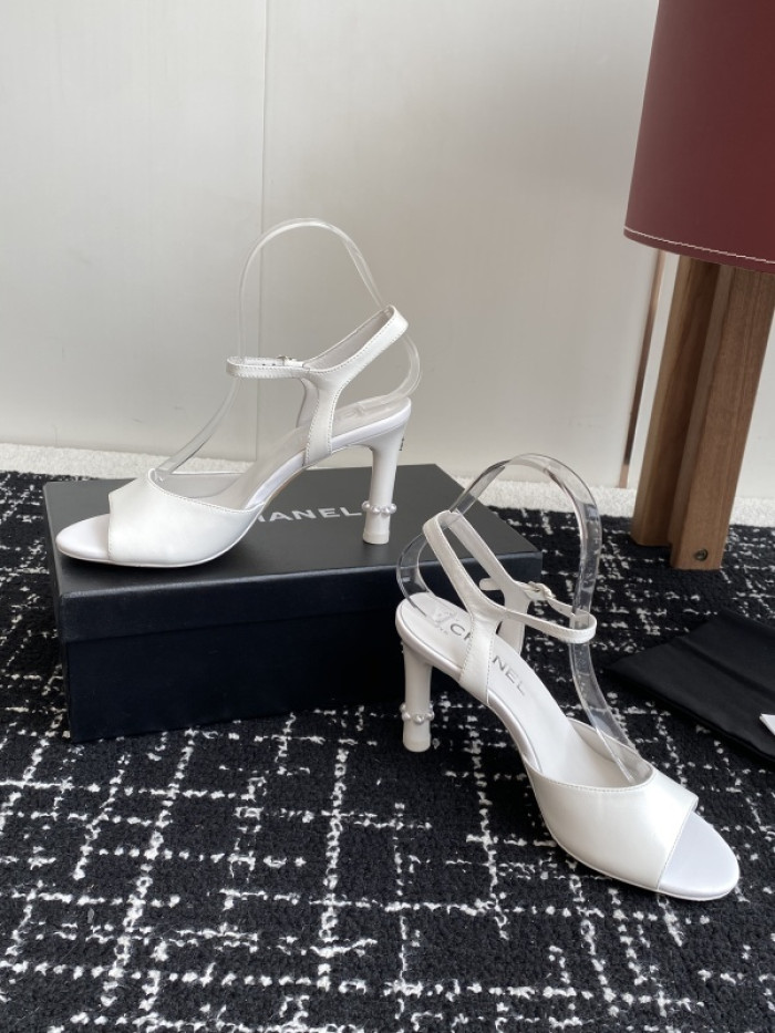 CN SANDALS 2509243