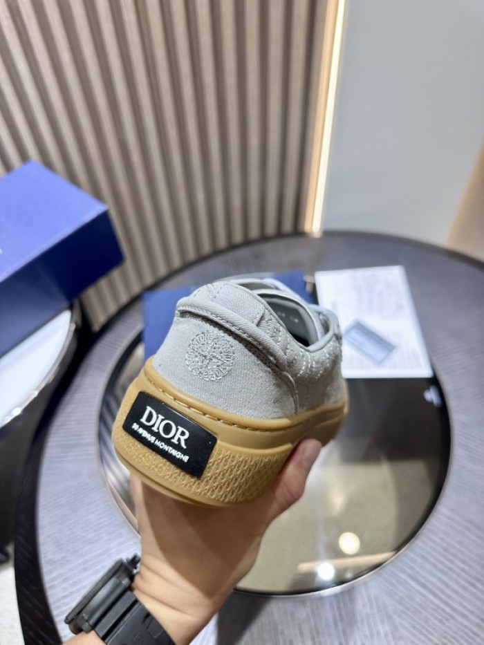 DR B33 LOW-TOP SNEAKERS DR-115
